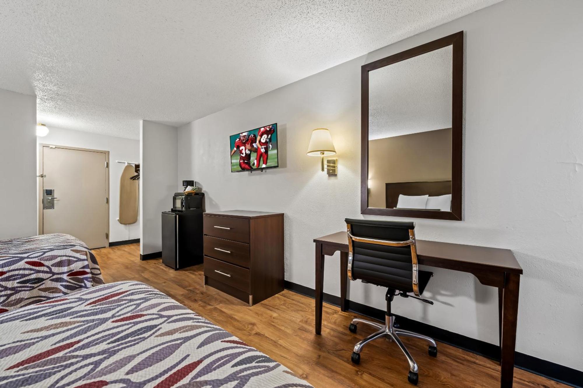 Red Roof Inn Charlotte - University Exterior foto